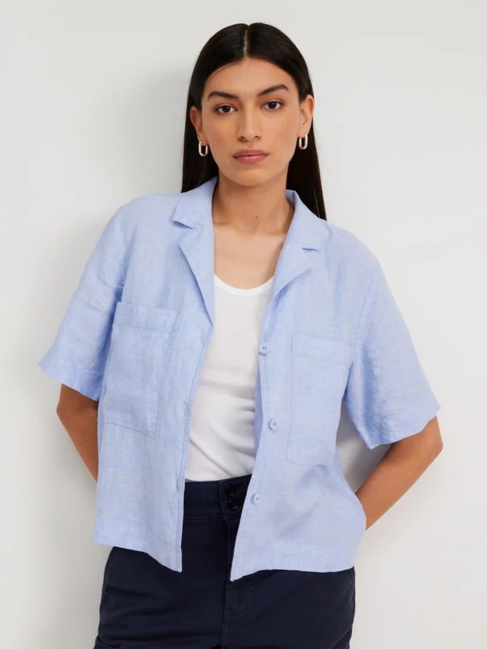 Everlane Light Blue Linen Button-Front Camp Collar Shirt